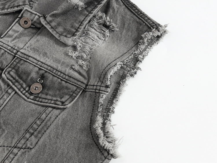 Ripped denim vest-D684