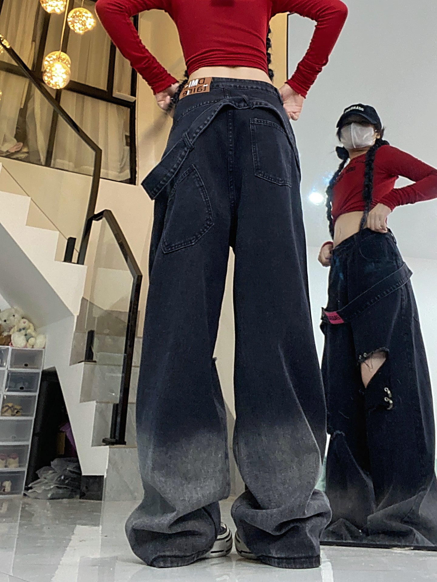 Ripped Straight-Leg Jeans-D849