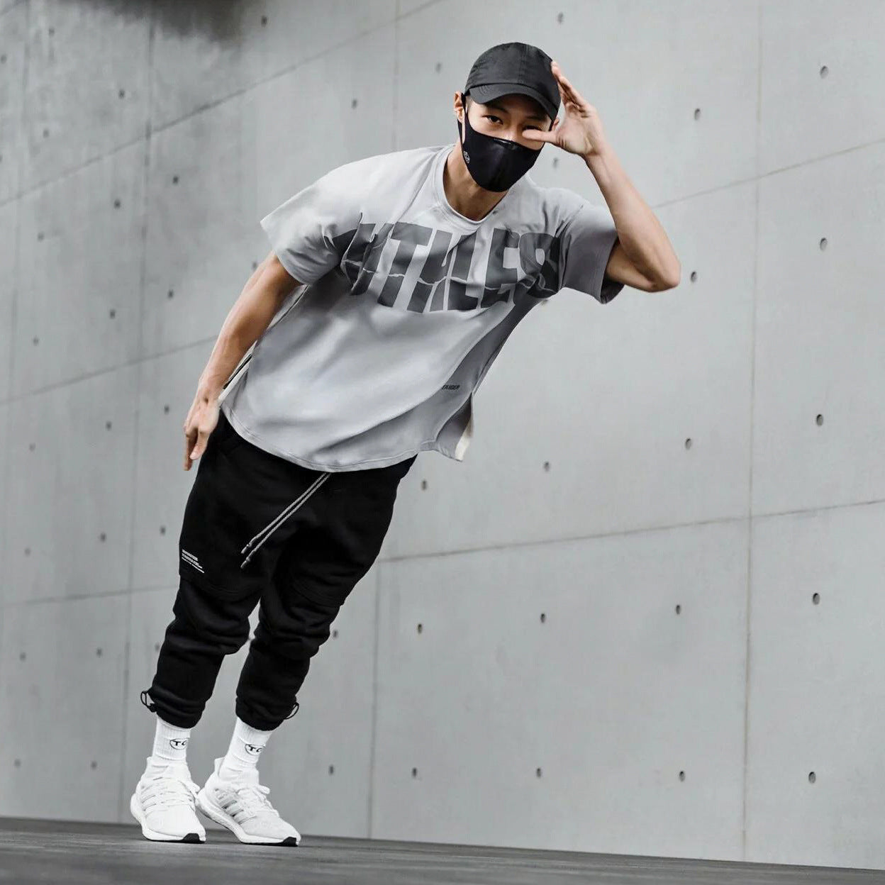 Slim letter TEE-D675
