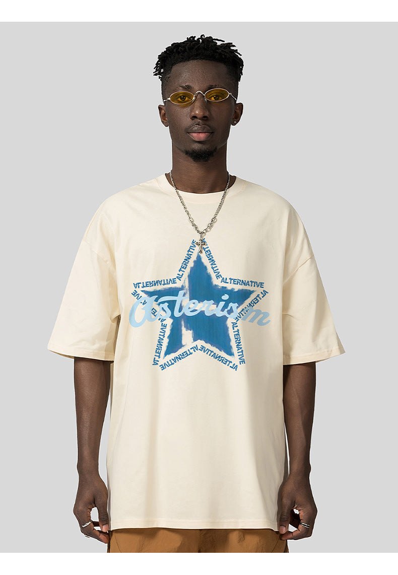 Tee-D490 con estampado de estrellas de cinco puntas | Inspanda